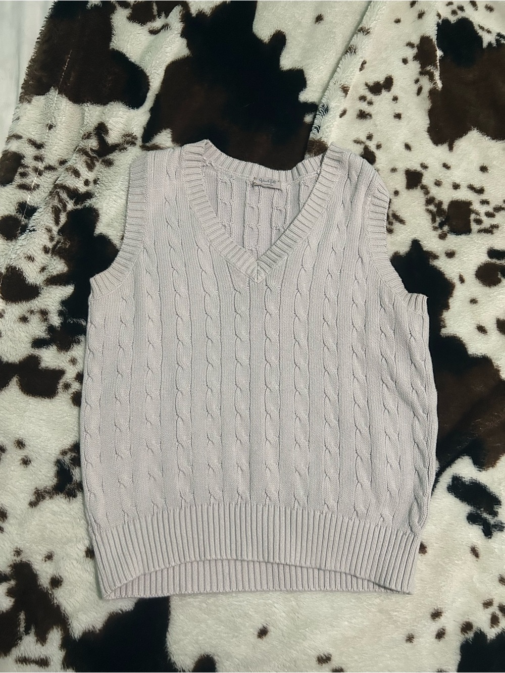 Classic Cable Knit V-Neck Sweater Vest - Light Lavender